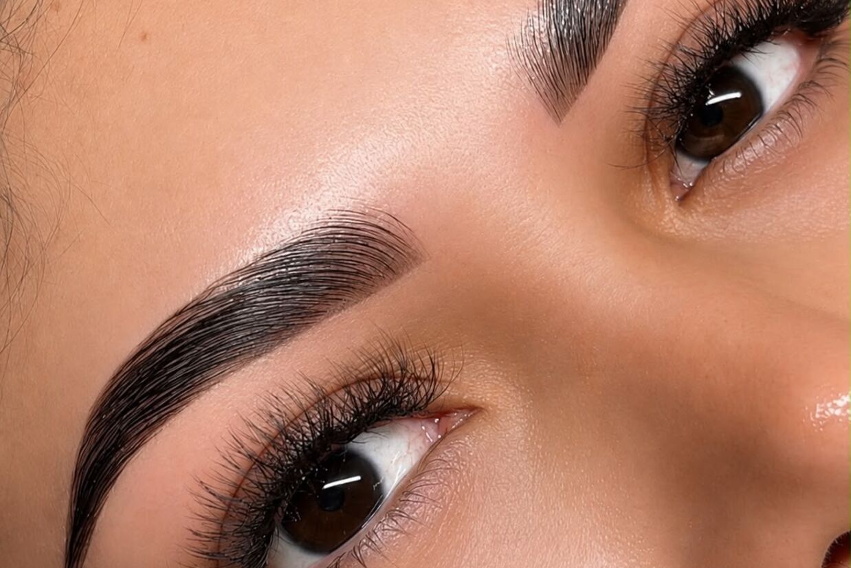 Full brows con tinte en HILO Beauty Studio