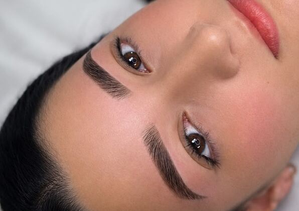 Full brows con henna orgánica